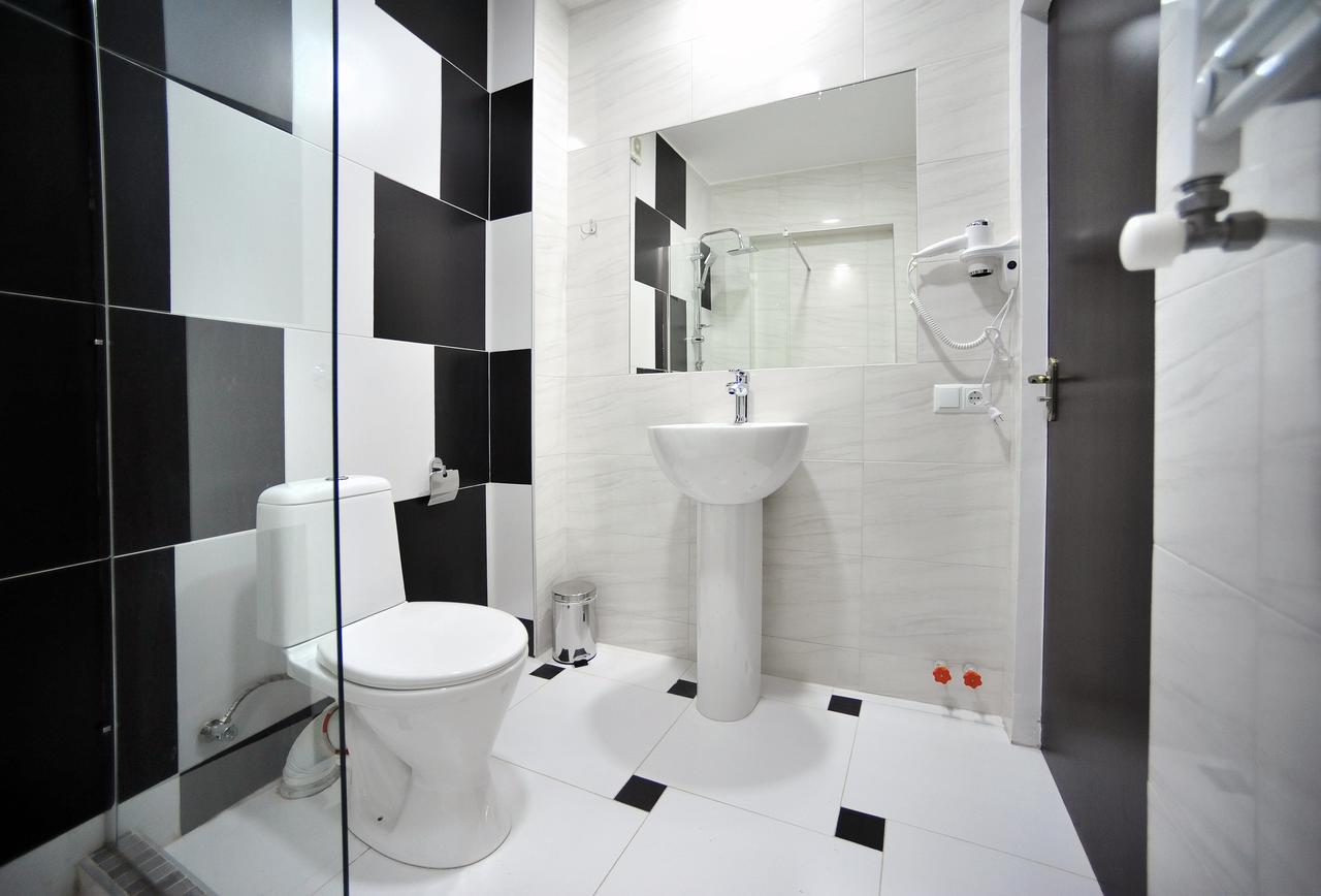 Rk City Hotel Tbilisi Bagian luar foto