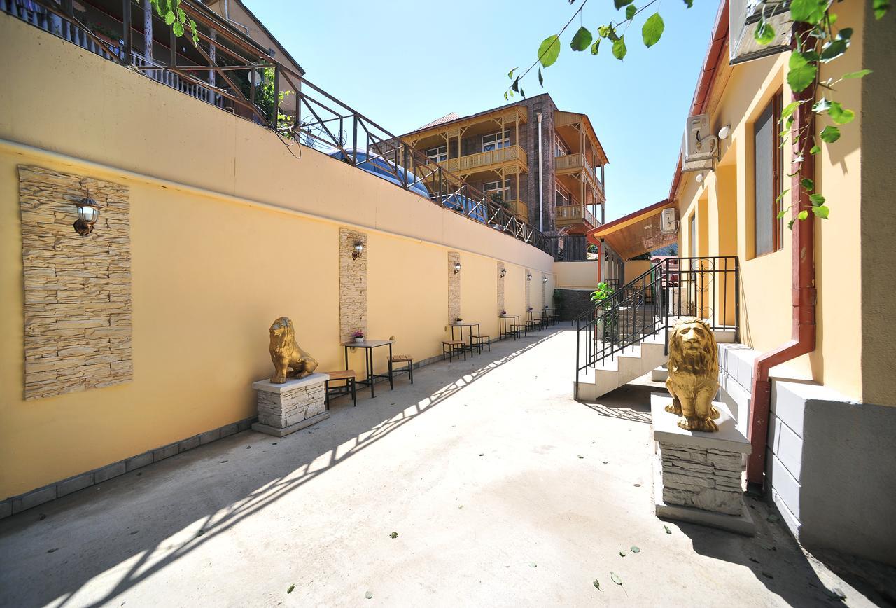 Rk City Hotel Tbilisi Bagian luar foto