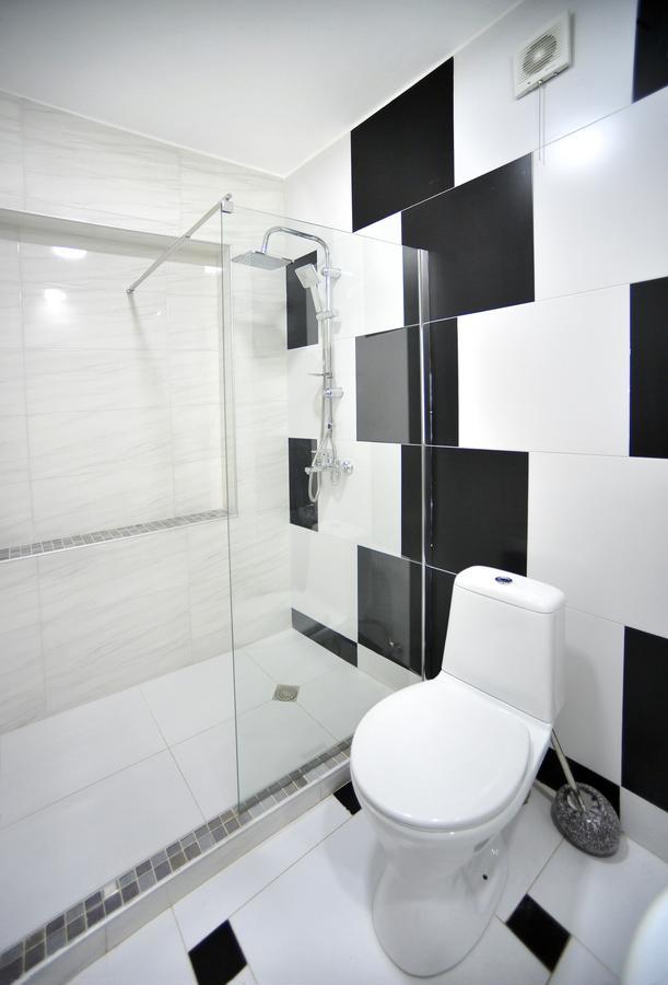 Rk City Hotel Tbilisi Bagian luar foto