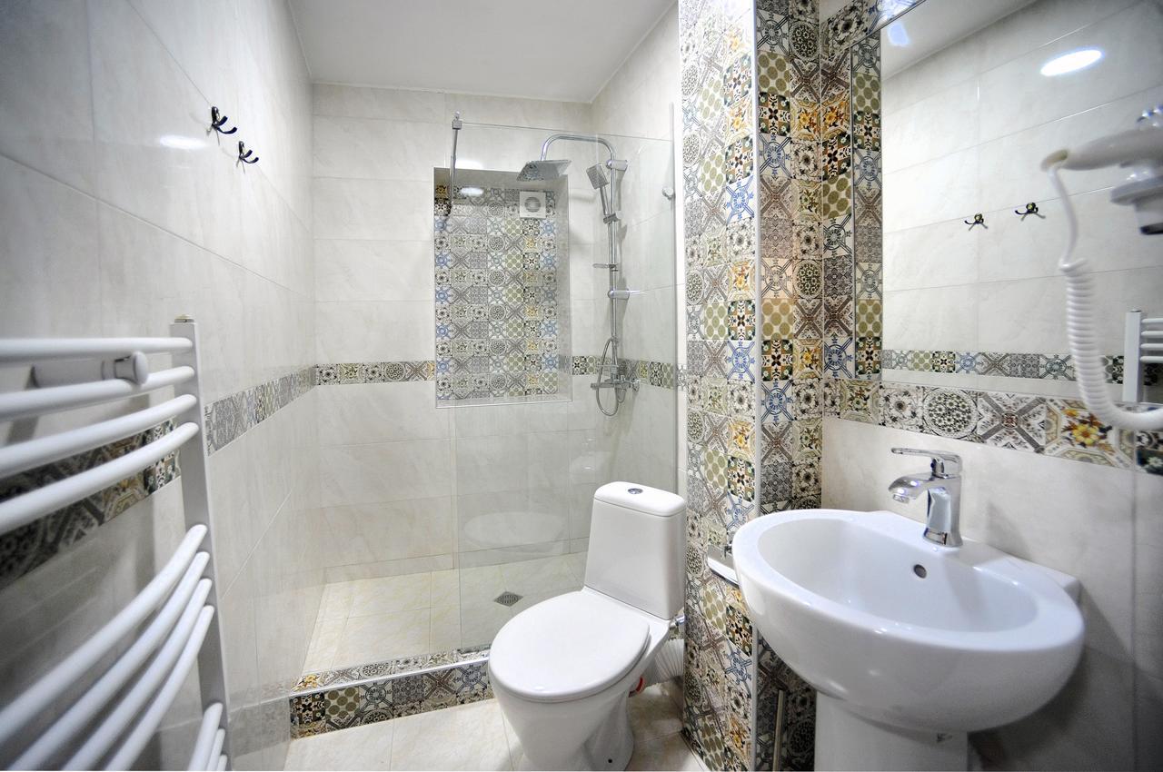 Rk City Hotel Tbilisi Bagian luar foto