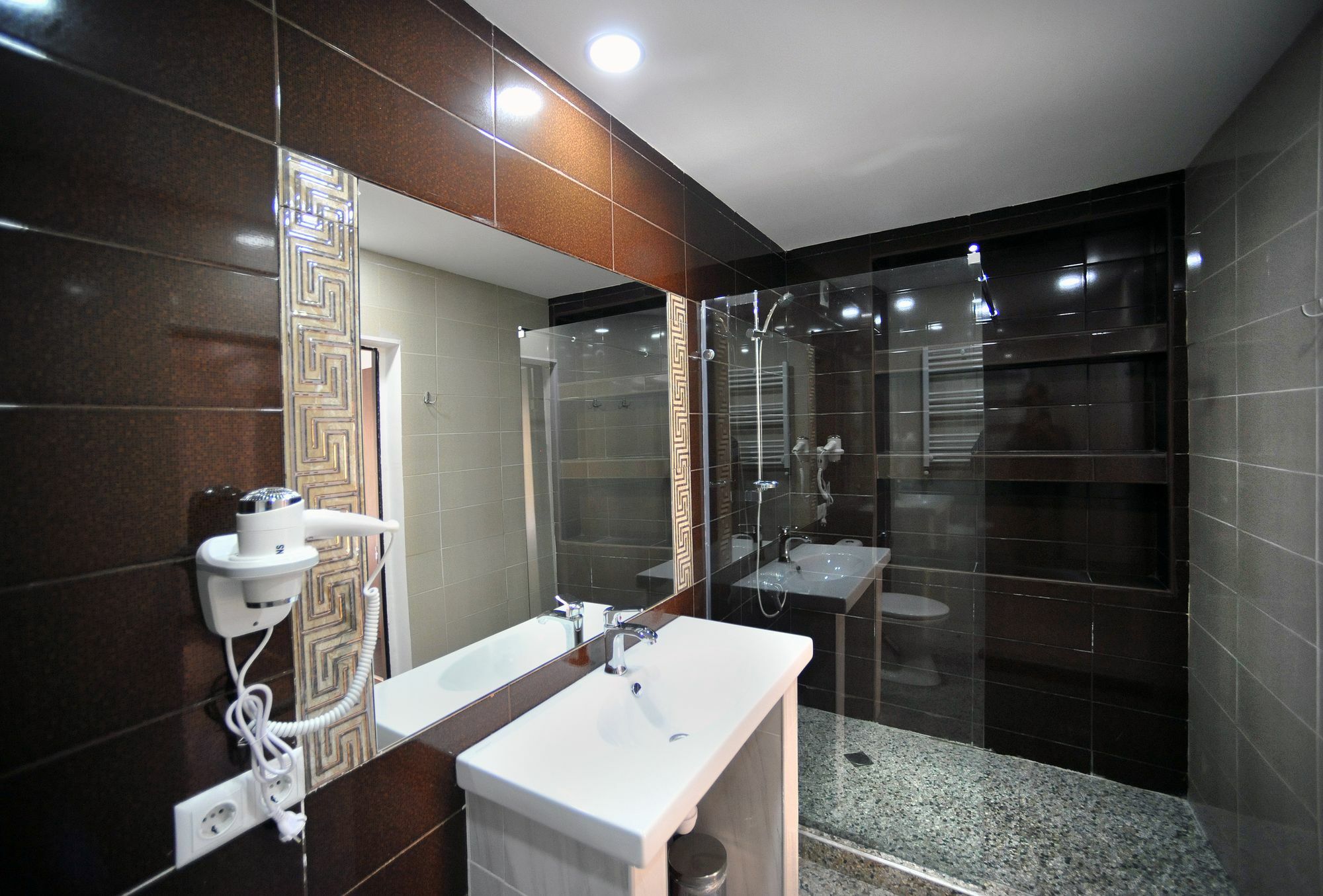 Rk City Hotel Tbilisi Bagian luar foto